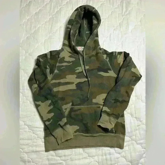 TNA Tops - TNA GREEN CAMO HOODIE size  S